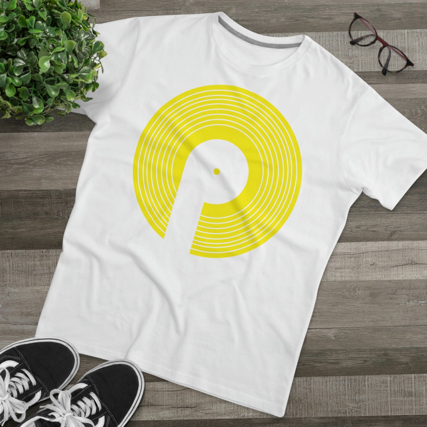 Polaris Men's Modern-fit Tee- Yellow Logo